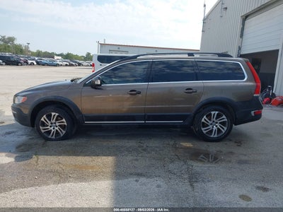 2015 VOLVO XC70 15