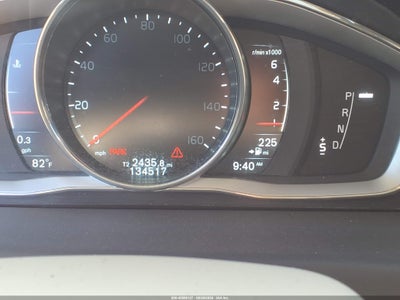 2015 VOLVO XC70 18