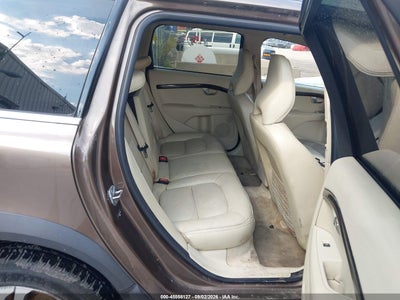 2015 VOLVO XC70 8