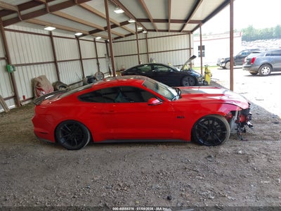 FORD MUSTANG