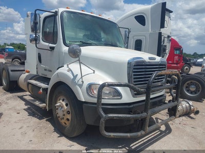 2015 Freightliner M2