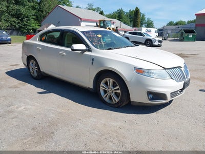 1LNHM94R39G628378 LINCOLN MKS Photo 1