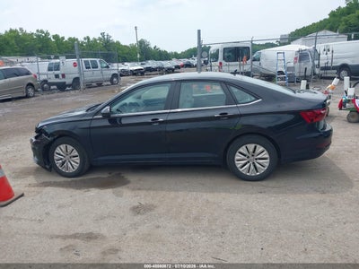 VOLKSWAGEN JETTA