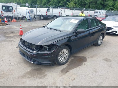 VOLKSWAGEN JETTA