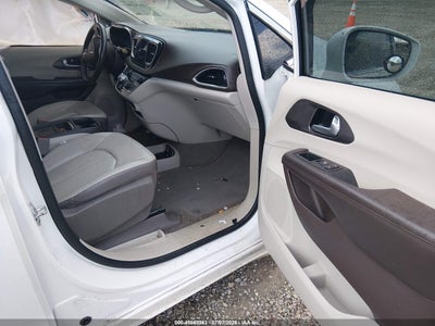 CHRYSLER PACIFICA