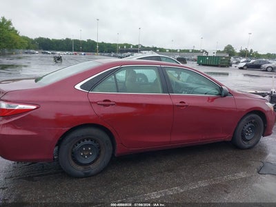 2016 TOYOTA CAMRY 17