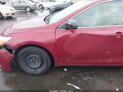 2016 TOYOTA CAMRY 18