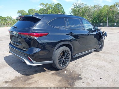 TOYOTA HIGHLANDER