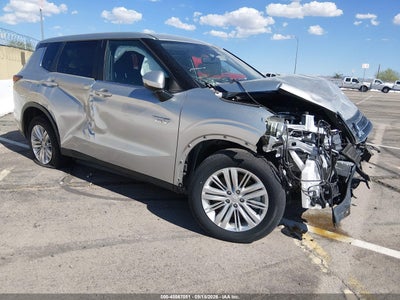 Photo 1 - MITSUBISHI OUTLANDER PHEV