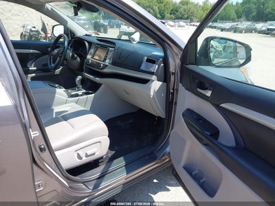 TOYOTA HIGHLANDER