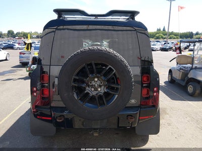 LAND ROVER DEFENDER
