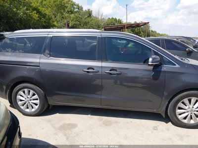 2017 KIA SEDONA 13