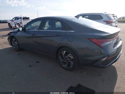 HYUNDAI ELANTRA