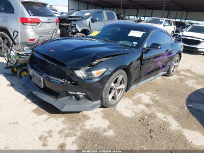 FORD MUSTANG