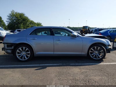 CHRYSLER 300