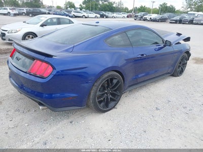 FORD MUSTANG