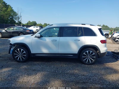 MERCEDES-BENZ GLB 250