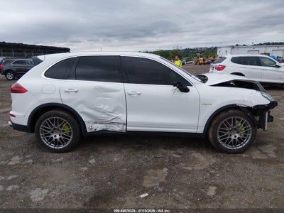 PORSCHE CAYENNE E-HYBRID