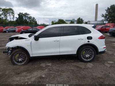 PORSCHE CAYENNE E-HYBRID