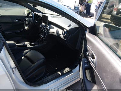 MERCEDES-BENZ CLA 250