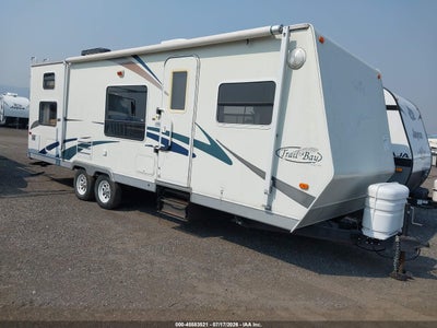 2005 R-vision 28 Ft