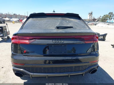 AUDI RS Q8
