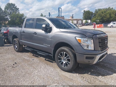NISSAN TITAN