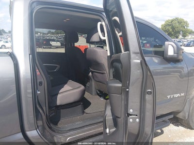 NISSAN TITAN