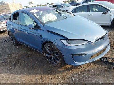TESLA MODEL X