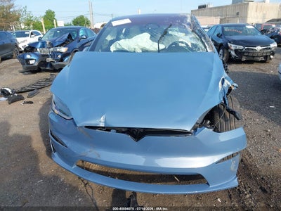 TESLA MODEL X