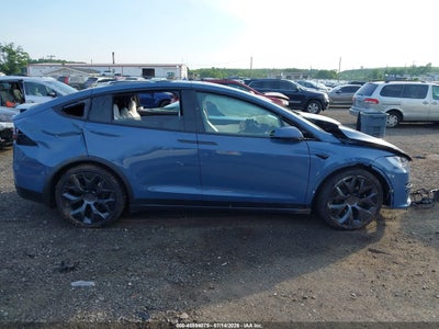 TESLA MODEL X