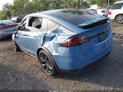 TESLA MODEL X