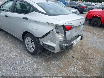 NISSAN VERSA