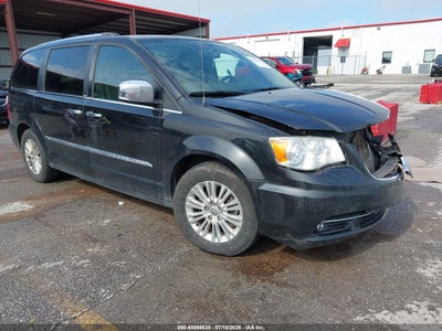2014 Chrysler Town & Country Limited
