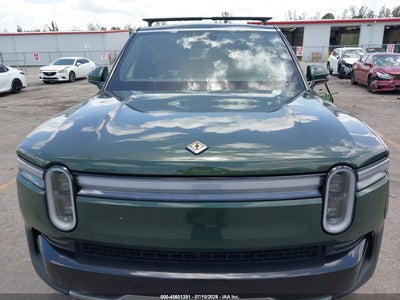 RIVIAN R1S