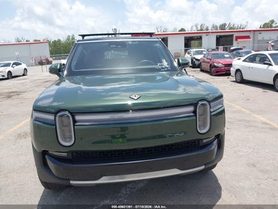 RIVIAN R1S