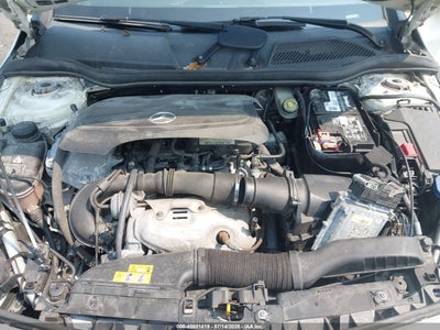 MERCEDES-BENZ CLA 250