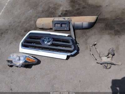 TOYOTA TACOMA