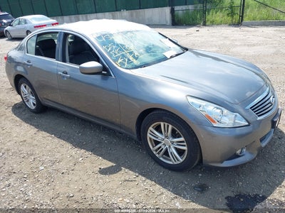 2015 Infiniti Q40