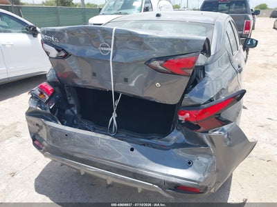 NISSAN VERSA