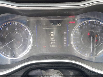 CHRYSLER 200