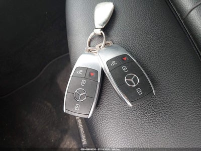 MERCEDES-BENZ A 220