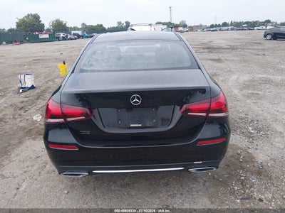 MERCEDES-BENZ A 220