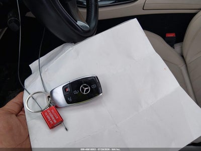 MERCEDES-BENZ E 300