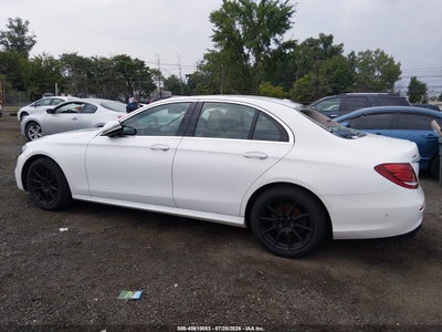 MERCEDES-BENZ E 300