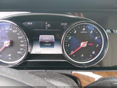 MERCEDES-BENZ E 300
