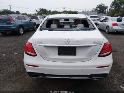 MERCEDES-BENZ E 300