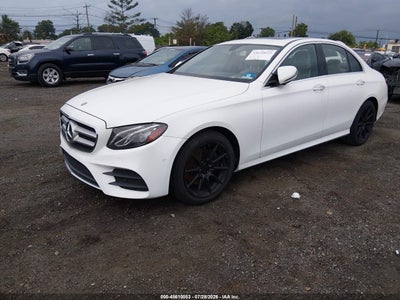 MERCEDES-BENZ E 300