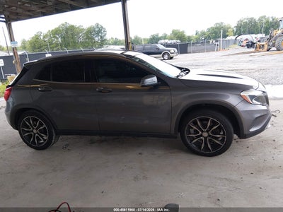 MERCEDES-BENZ GLA 250