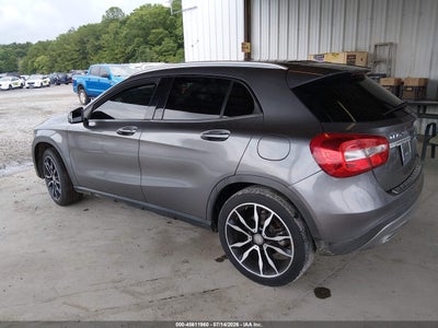 MERCEDES-BENZ GLA 250